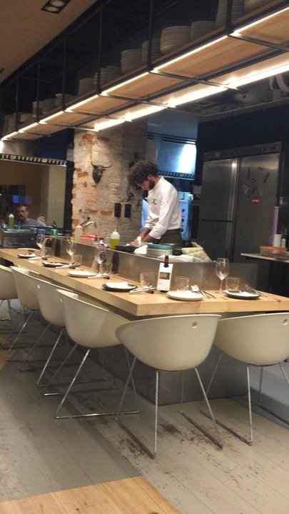Aq Restaurant - Spanish Near Me - Tarragona, T