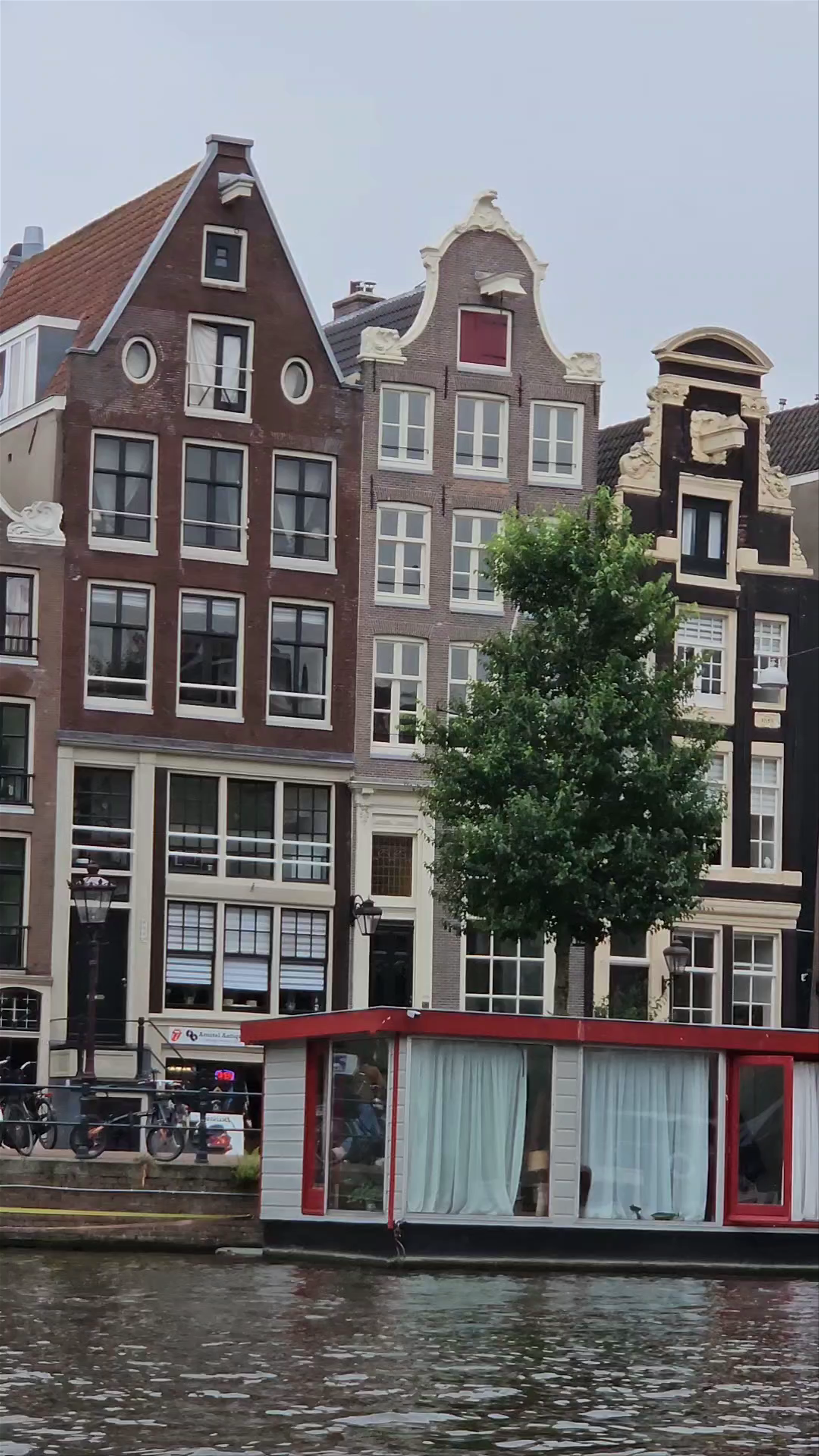 The Dancing Houses: Iconic Canal Architecture in Amsterdam