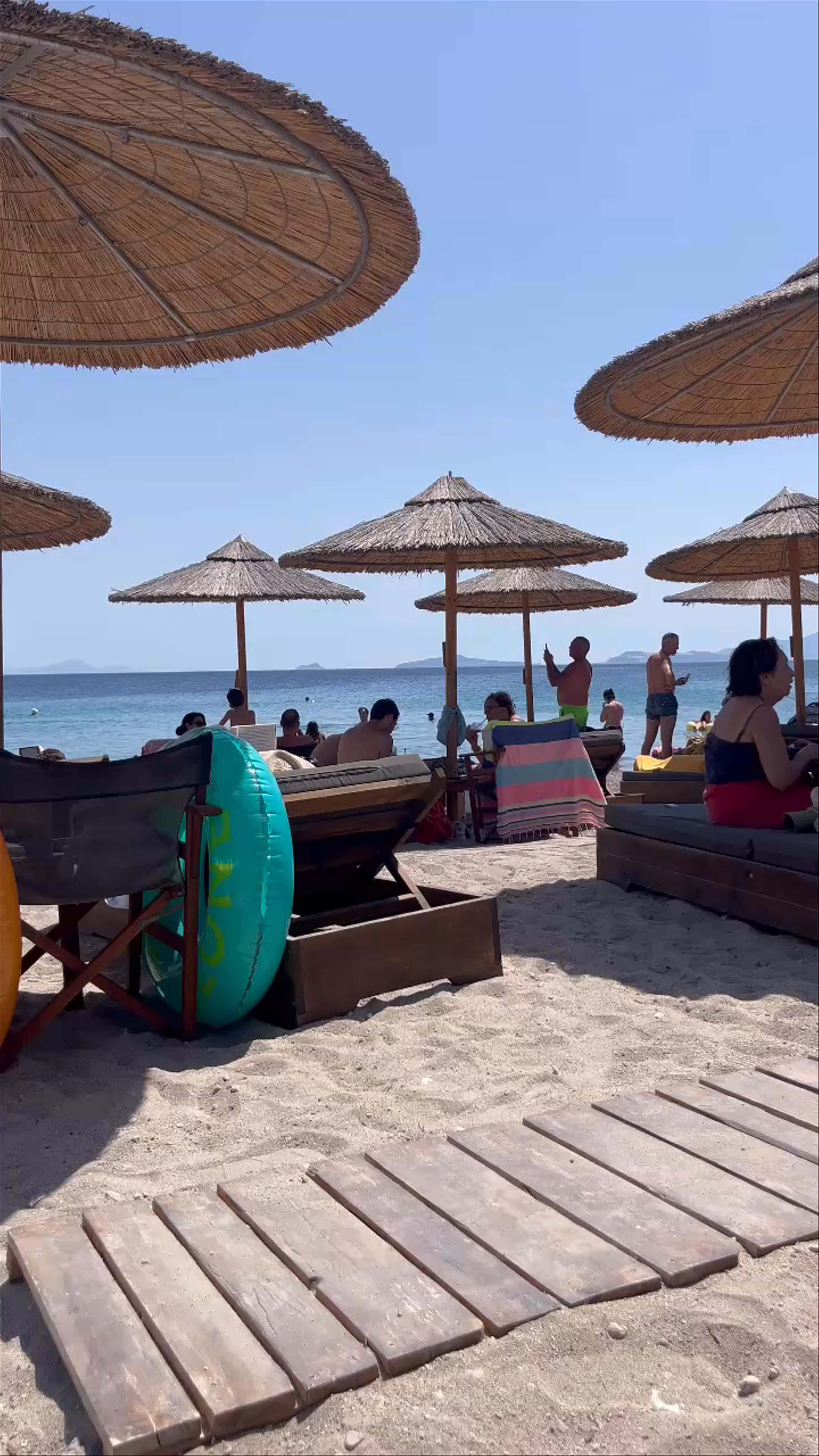 FAROS Seaside Bar Restaurant