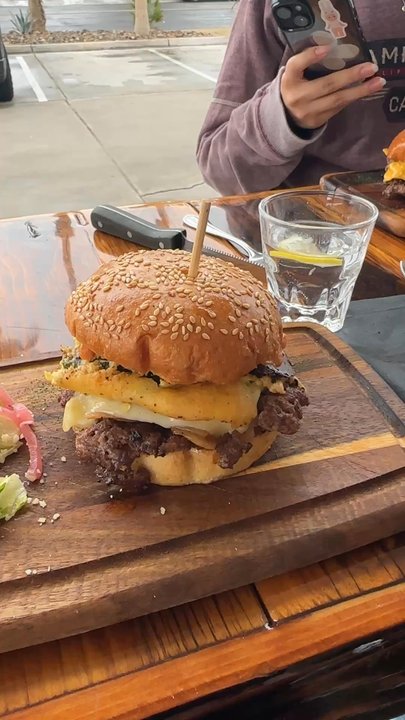 Project Burger - Burgers Near Me - Palm Desert, California