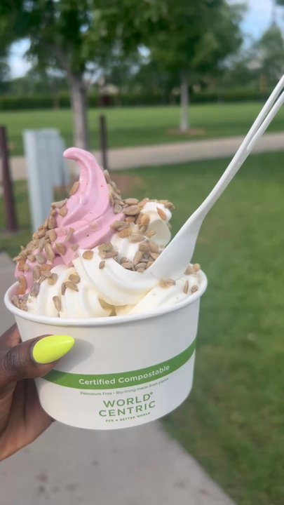Fro-Yo Soul - Original tart with a little pomegranate berry and sunflower seeds - Food Trucks Near Me