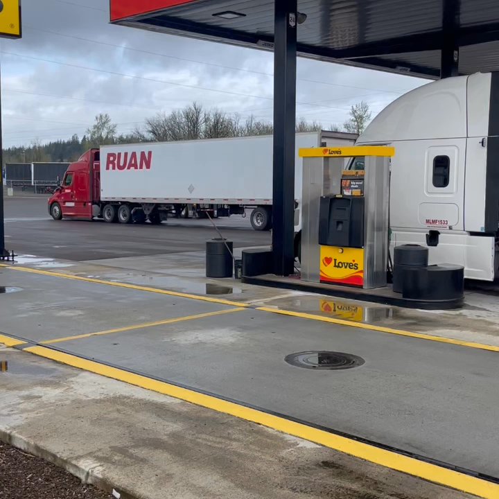 Love's Travel Stop - Gas Stations Near Me - Albany, Oregon