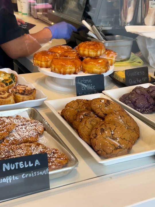Lazybird Coffee - Crème Brûlée Malasada - Coffee & Tea Near Me - Alameda, California