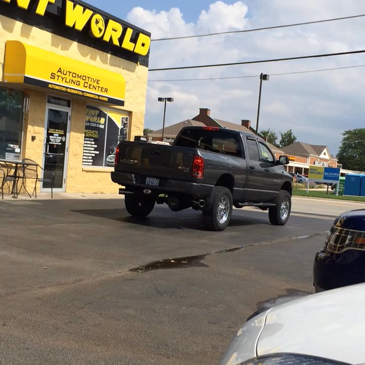 Tint World - Storefront - Car Stereo Installation Near Me - Bensenville, Illinois
