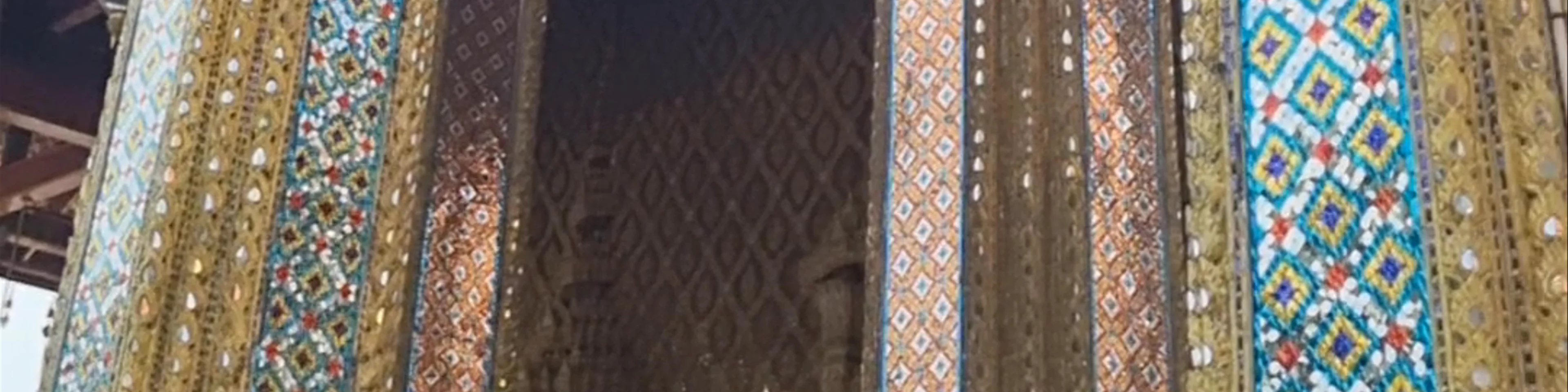 Temple of the Emerald Buddha - Wat Phra Si Rattana Satsadaram (Wat Phra Kaew)