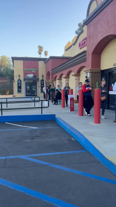 Trader Joe's - In line for the mini Trader Joe tote.. - Grocery Near Me - Redlands, California