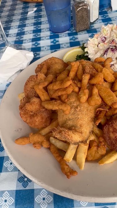 Castaways - Seafood Near Me - Webster, New York