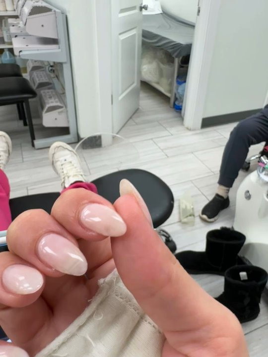 Supreme Nails - Look at my dented uneven nails while I'm Waiting for my mother in law to finish her pedicure - Nail Salons Near Me - Lindenhurst, New York