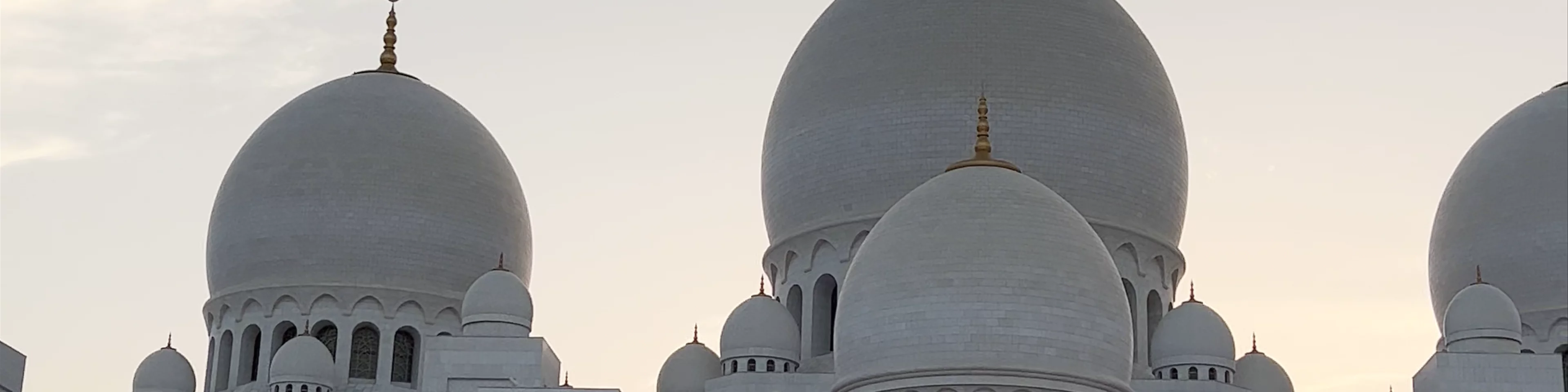 Sheikh Zayed Grand Mosque 🕌 - 5th St - Abu Dhabi - United Arab Emirates