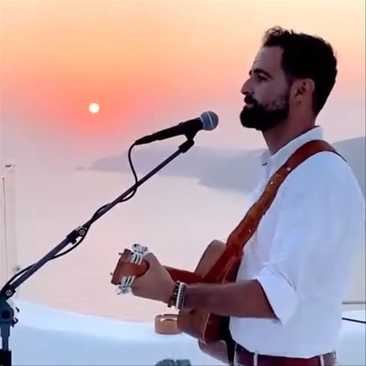 Louis Joun - Live Set in Santorini - video