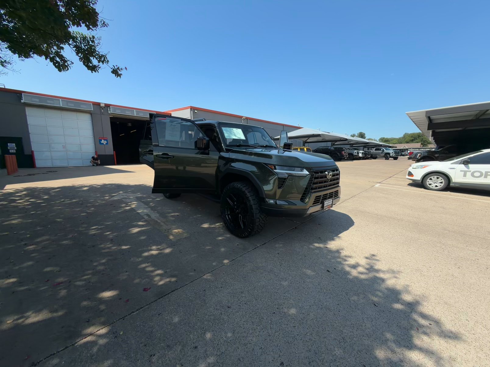 Lifted Trucks - #TX10242 - 2024 Lexus GX 550 Overtrail+