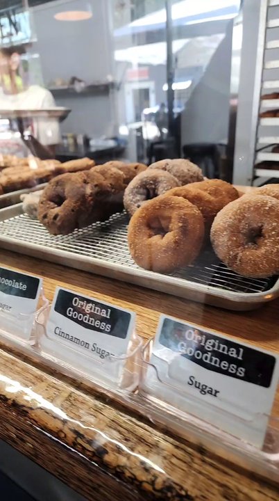 Donnie’s Donuts - Dramatic video - Coffee & Tea Near Me - Atlanta, Georgia