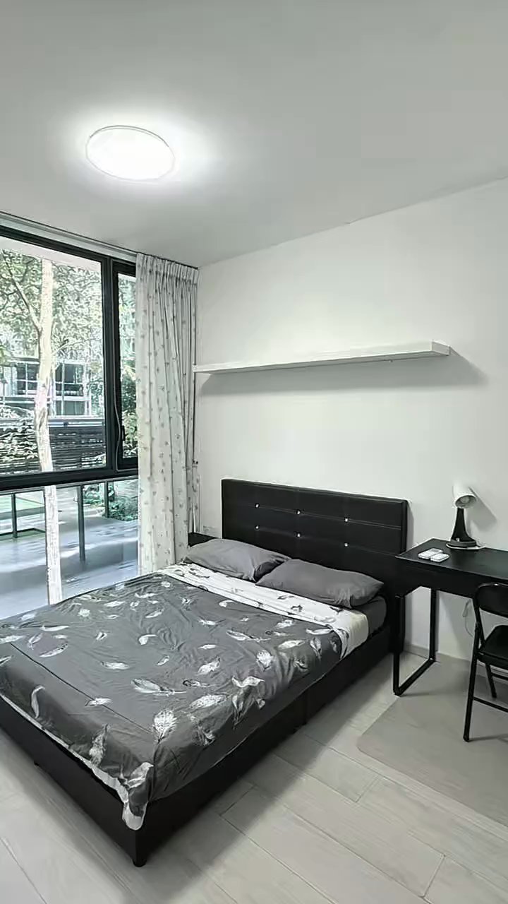 Common Room (Condo) for Rent in  Bellewaters - Image 14