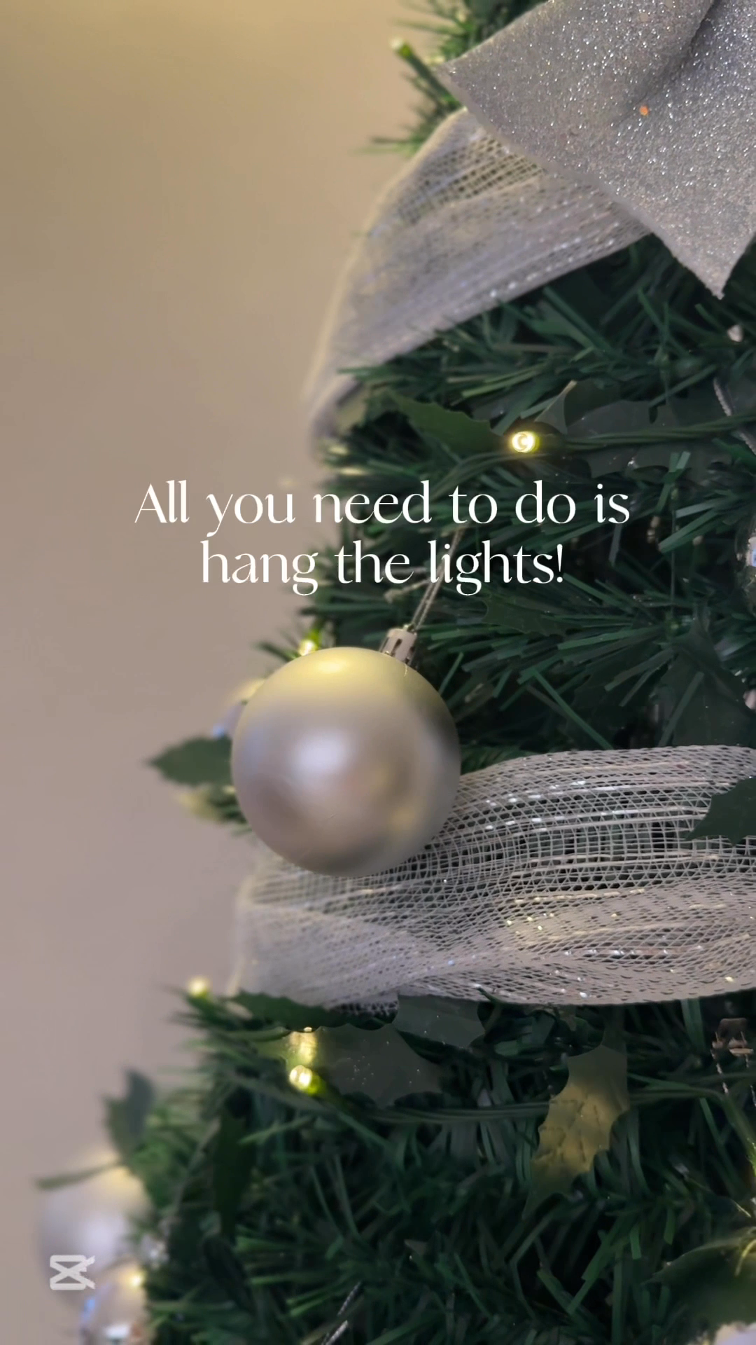 Space-saving-and-fuss-free-Christmas-tree-under-$50?!