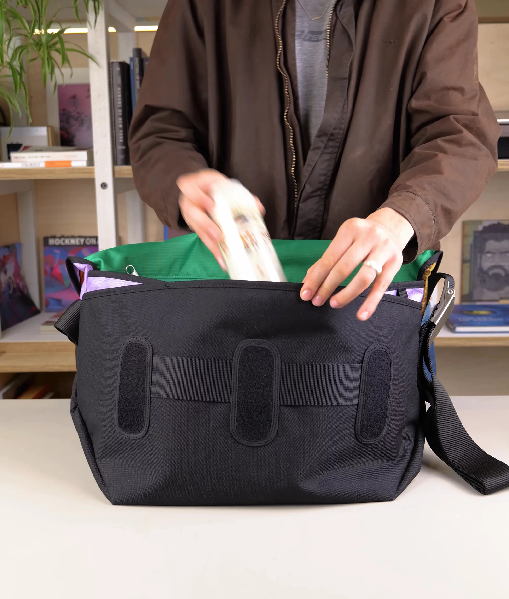 CD1 – Crumpler Australia