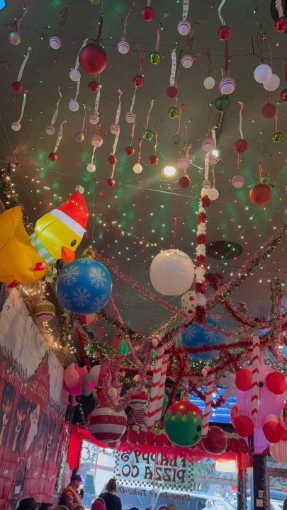 Flappy's Pizza - Christmas vibes ON - Pizza Near Me - Sonora, California