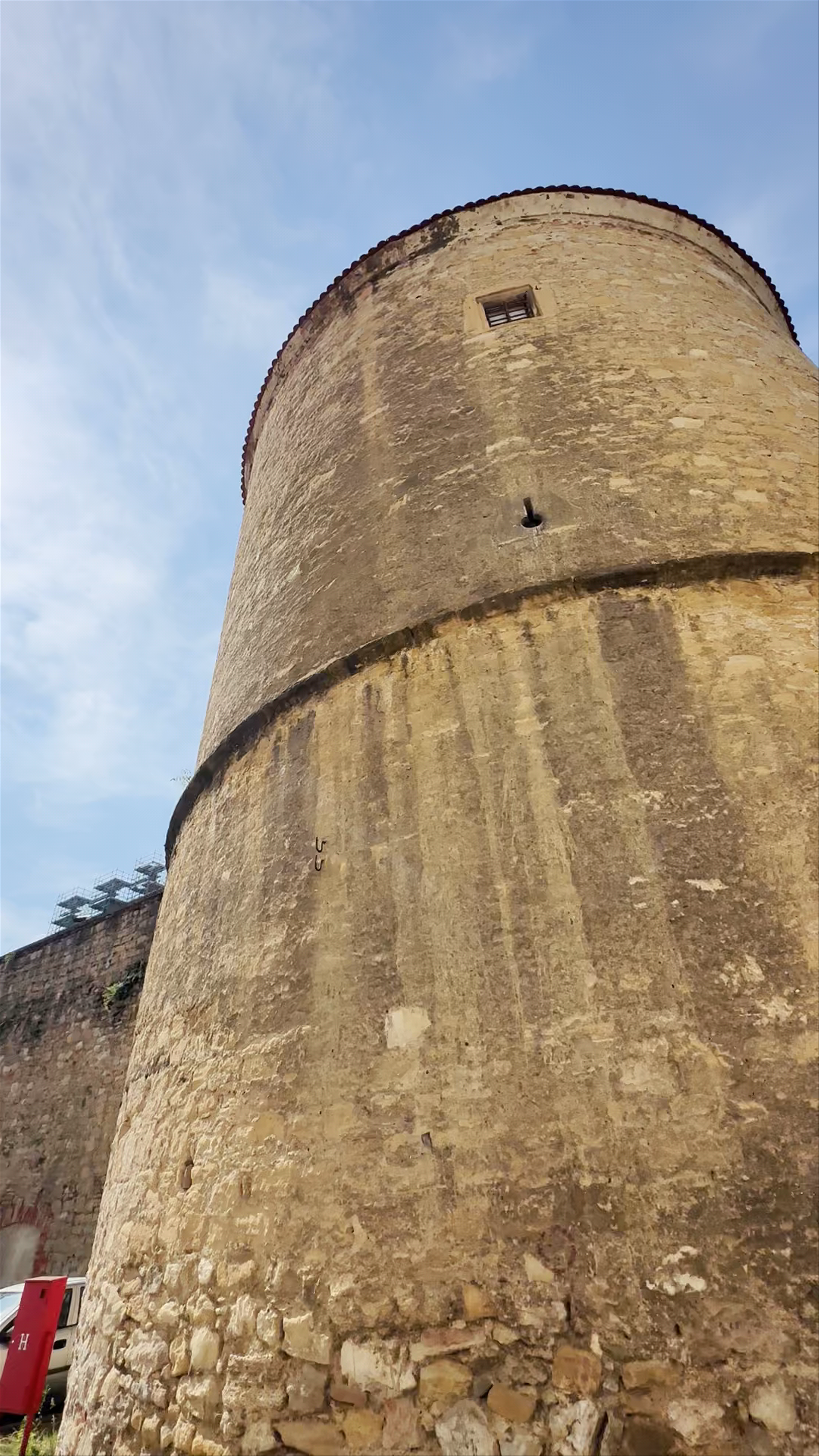 Kaptol Fortress: Historic Fortress Tower in Zagreb, Croatia