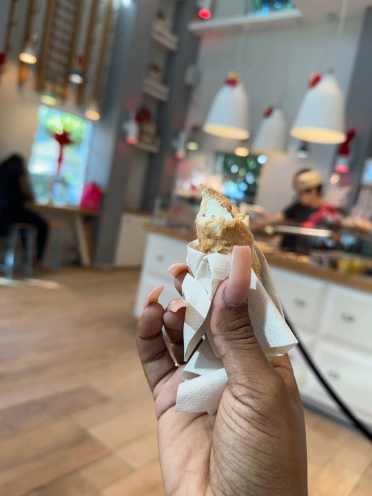 Rosetta Bakery - Cannoli - Bakeries Near Me - Miami, Florida
