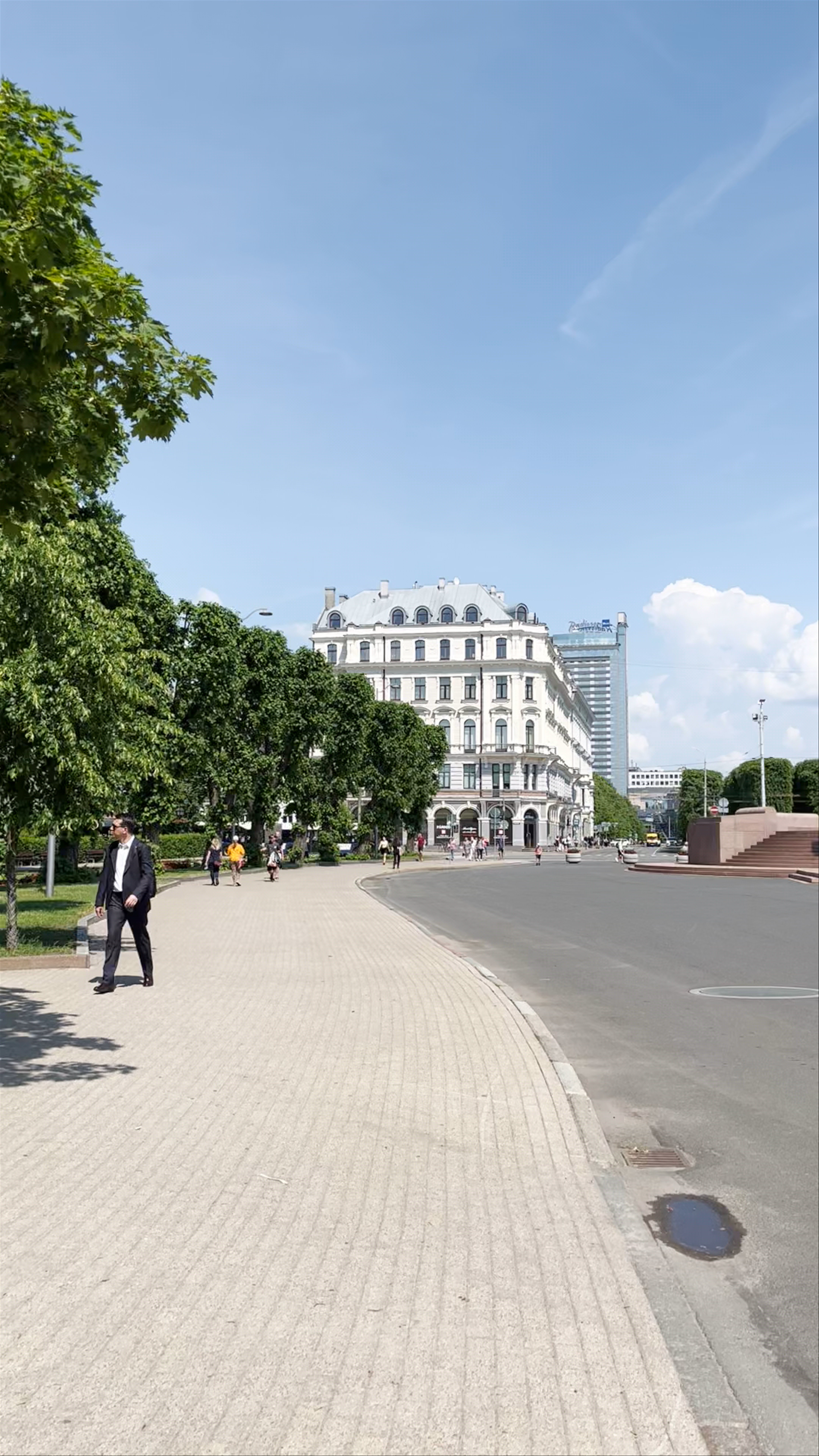 Freedom Monument, Central District, Riga: A Symbol of Latvian Pride and History