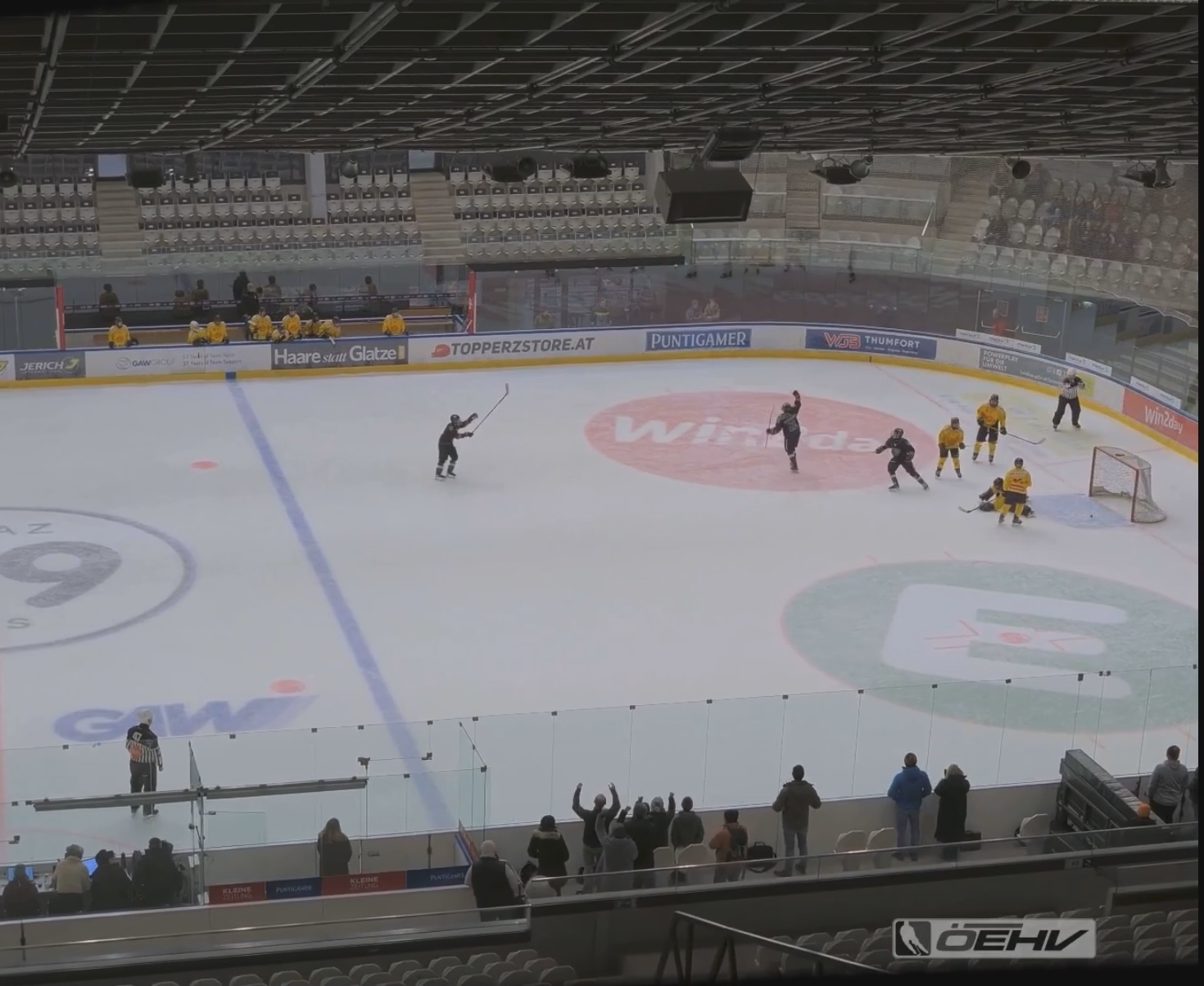 Laura Nistelberger's OT Winner for Eishockey Akademy Styria!