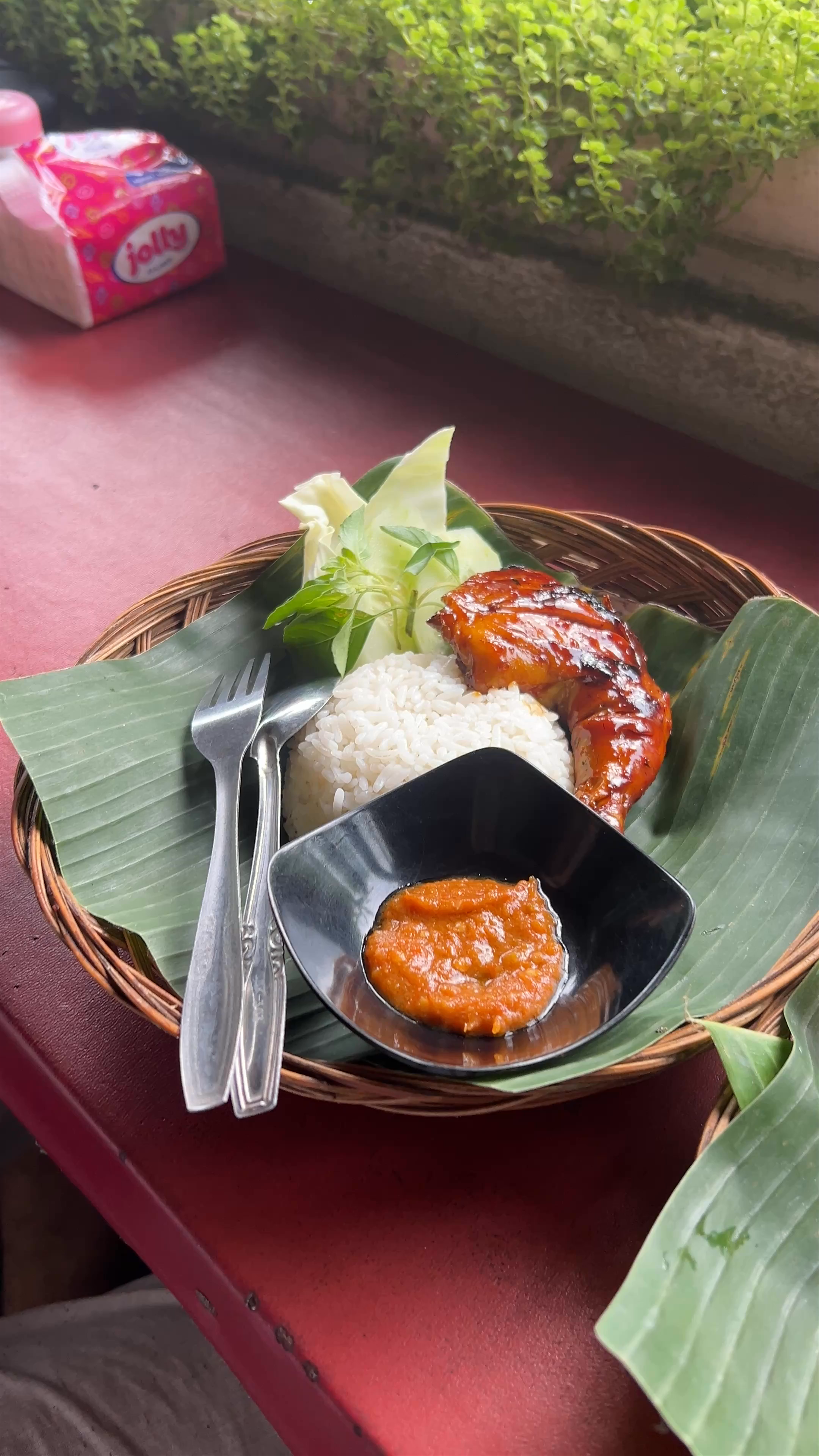 Savoring Authentic Balinese Lunch in Ubud: Grilled Chicken, Rice & Sambal