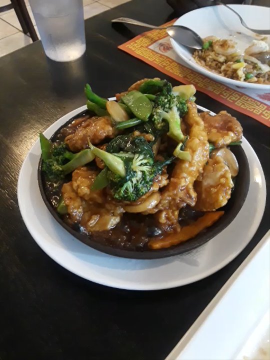 New Moon - Sizzling Fish Platter - Chinese Near Me - New York, New York