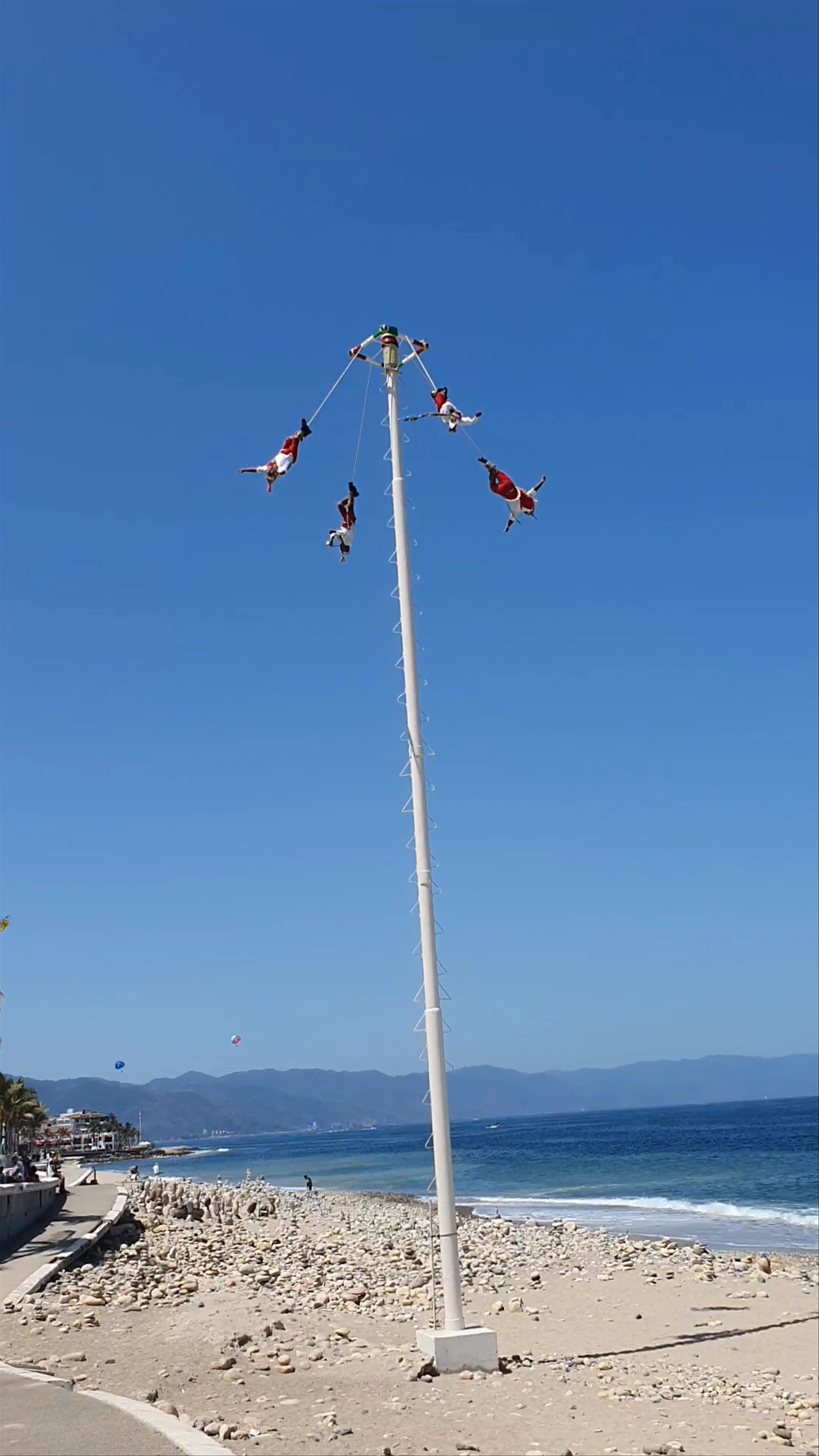 Voladores de Papantla, Paseo Díaz Ordaz, Centro, Puerto Vallarta, Jalisco, Mexico