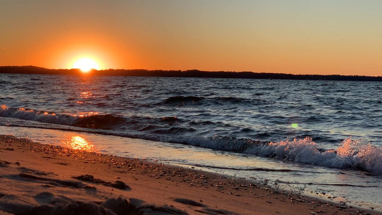 Dam Beach - Beaches Near Me