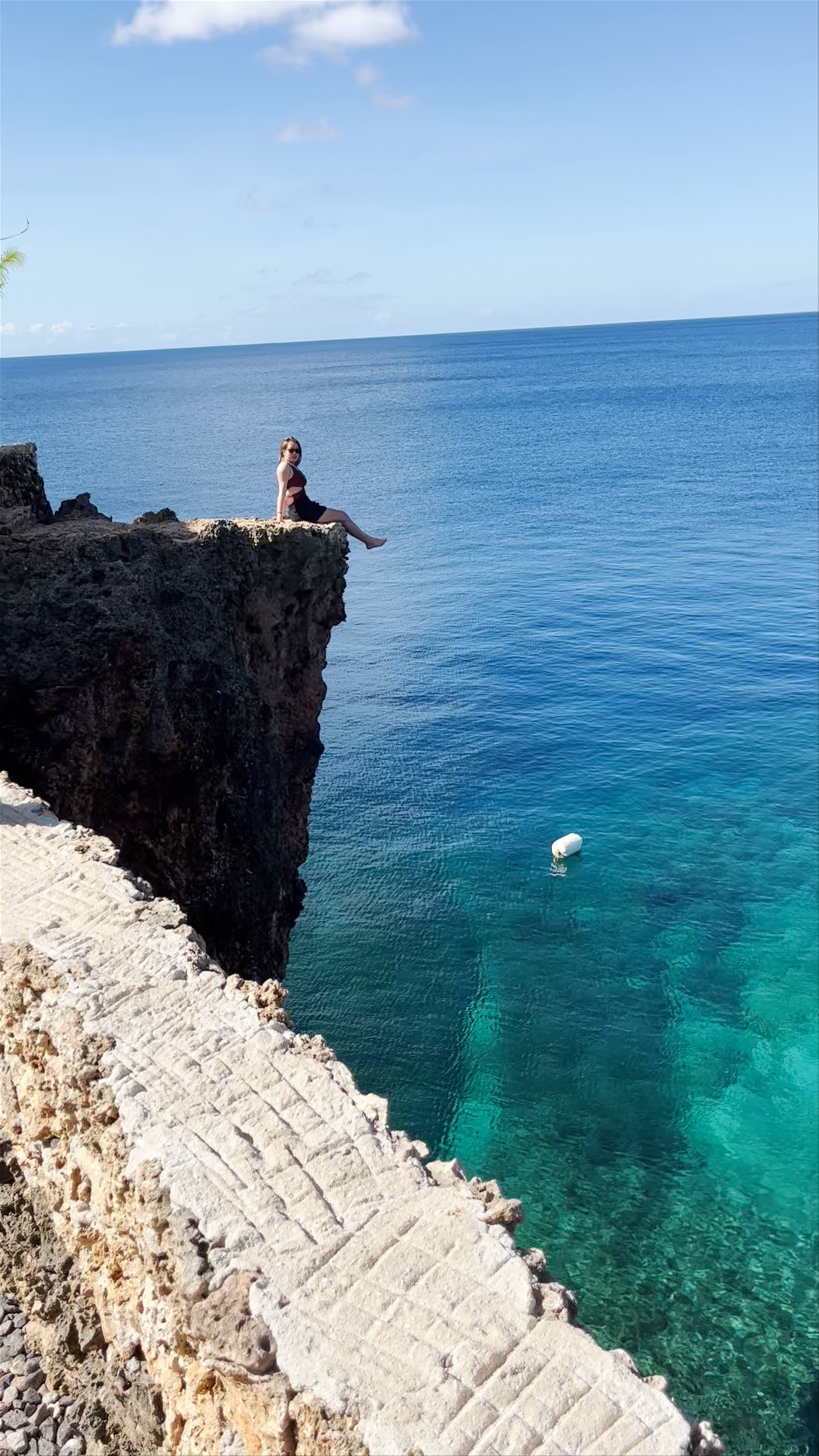 Sun-Drenched Cliffside Views at Pitogo Cliff Nature Park, Siquijor