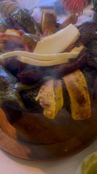 De Oro La Puerta - Mexican Near Me - Brea, California