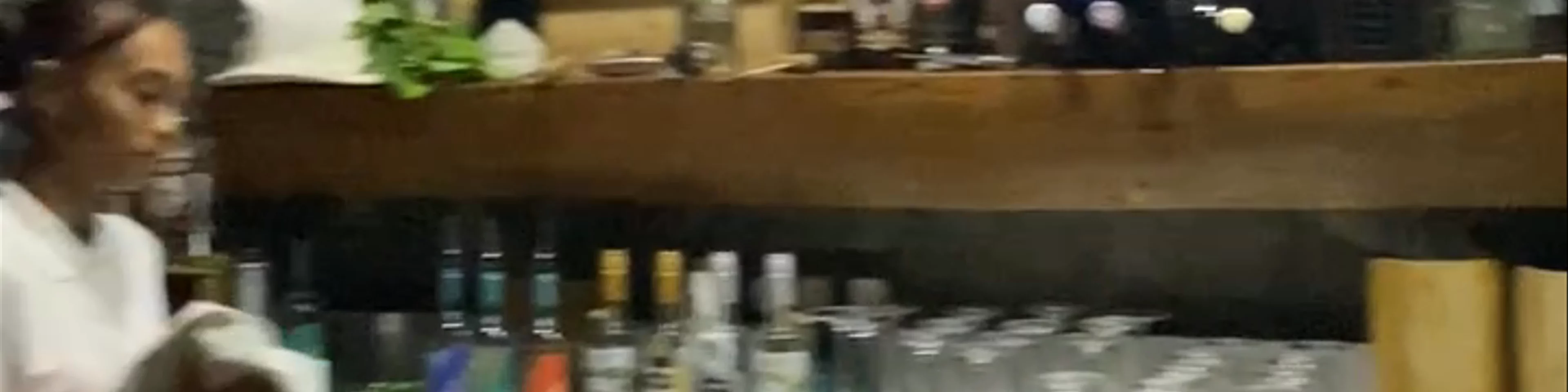 Les Rochers Restaurant