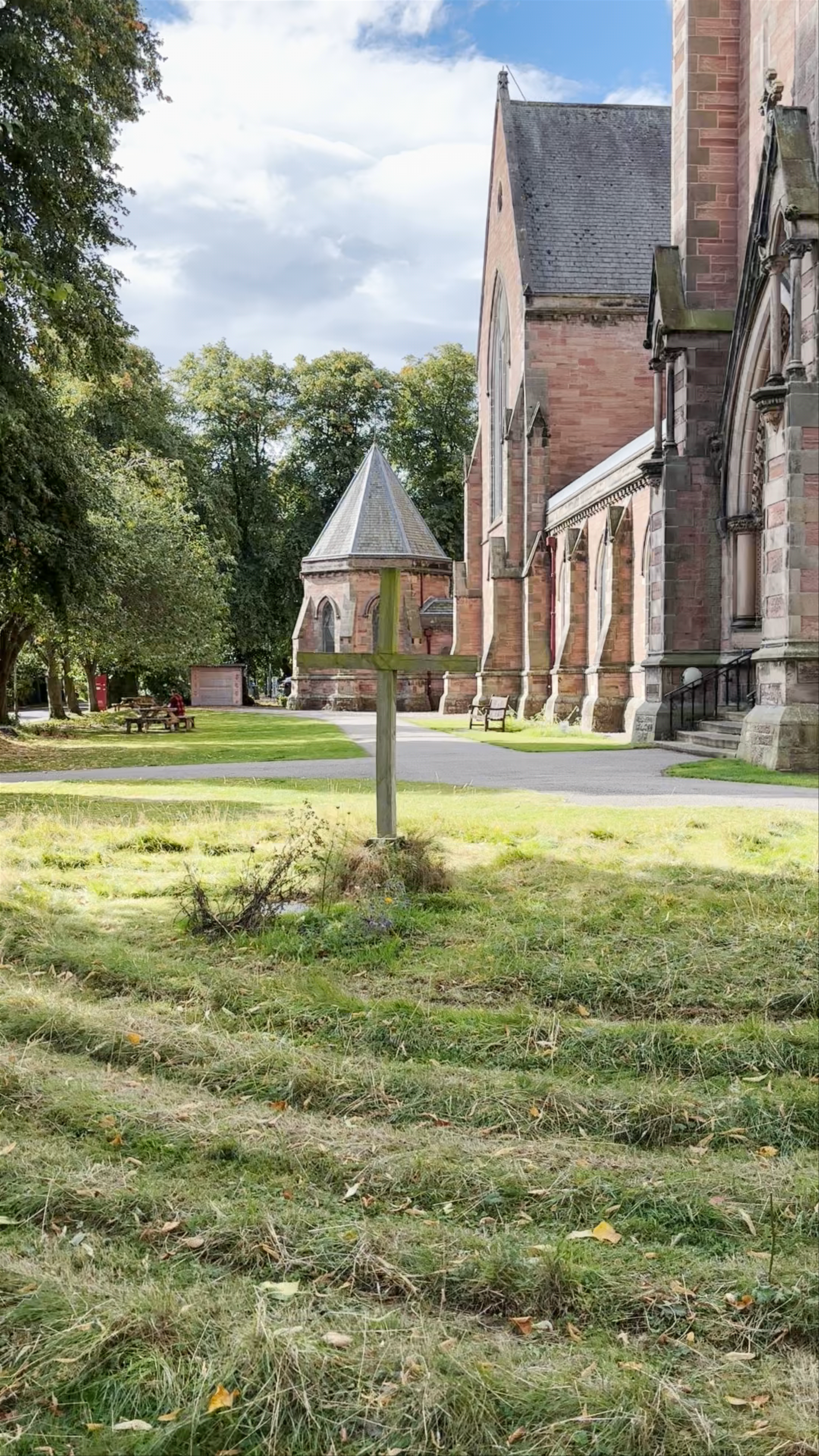 Inverness Cathedral: Gothic Grandeur and Serene Grounds in Scotland