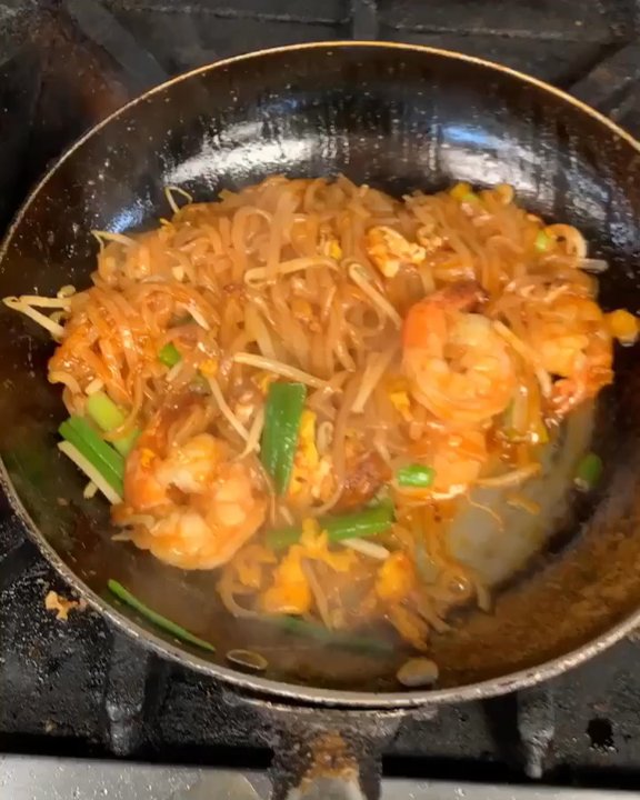 Thai Spoon - How we cooking and make it test good - Thai Near Me - Durham, North Carolina