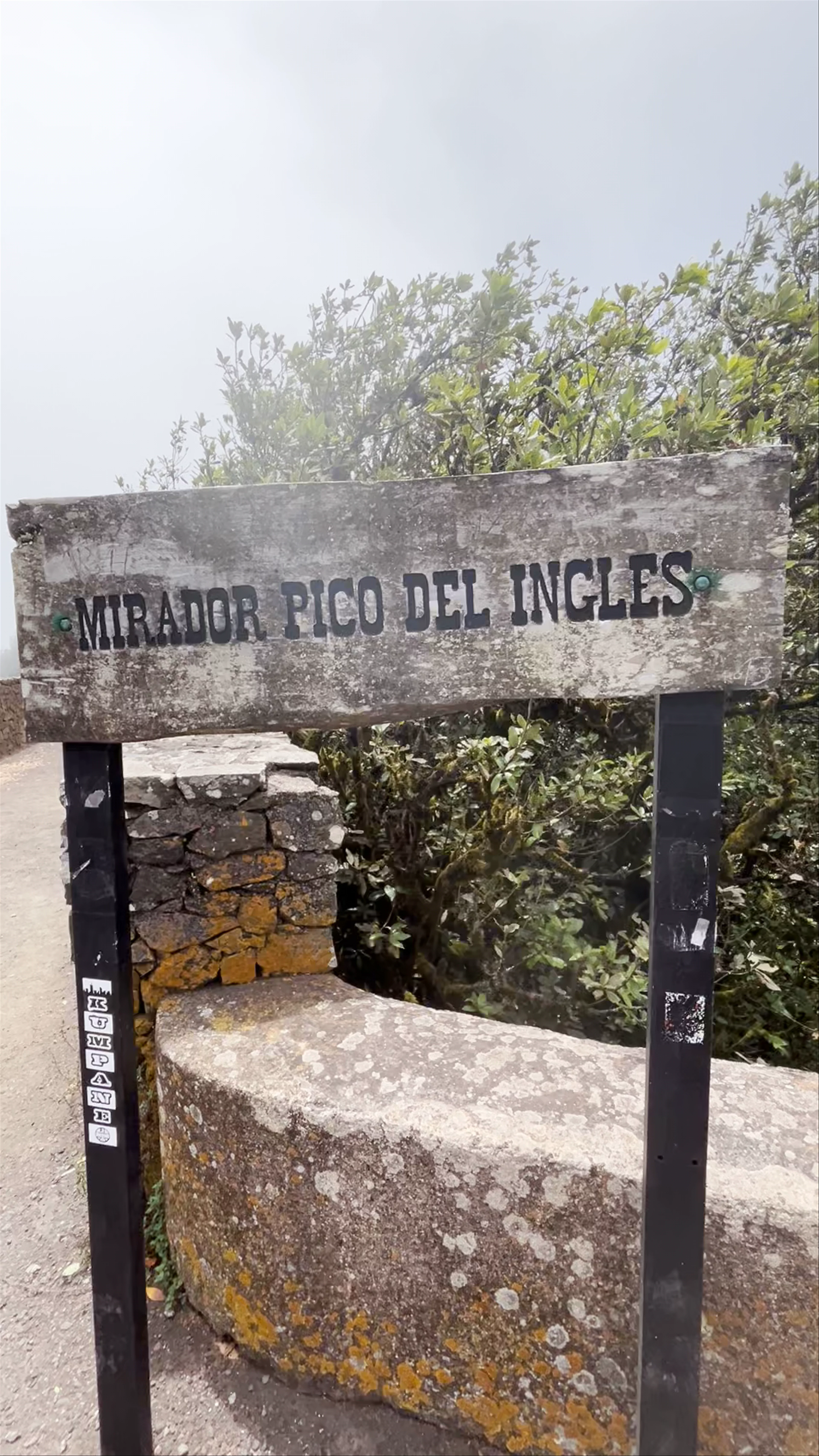 Pico del Inglés, Diseminado