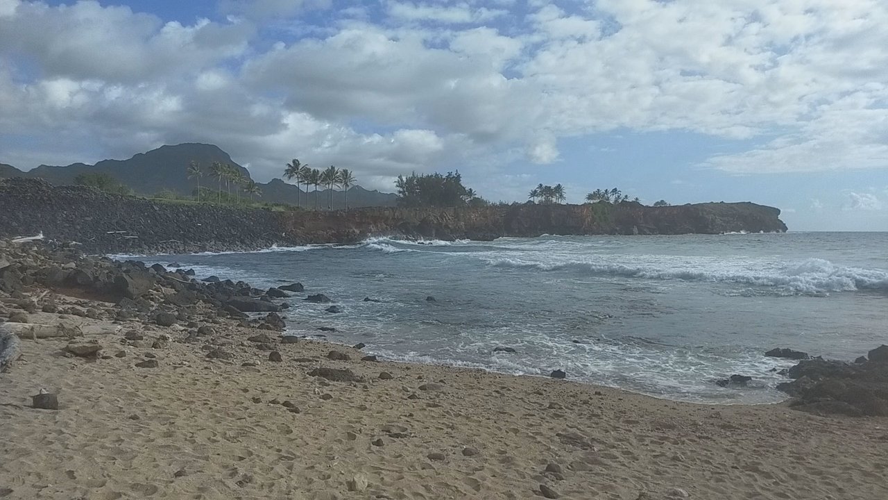Makawehi Lithified Cliffs - Hiking Near Me - Shipwreck Beach, Hawaii