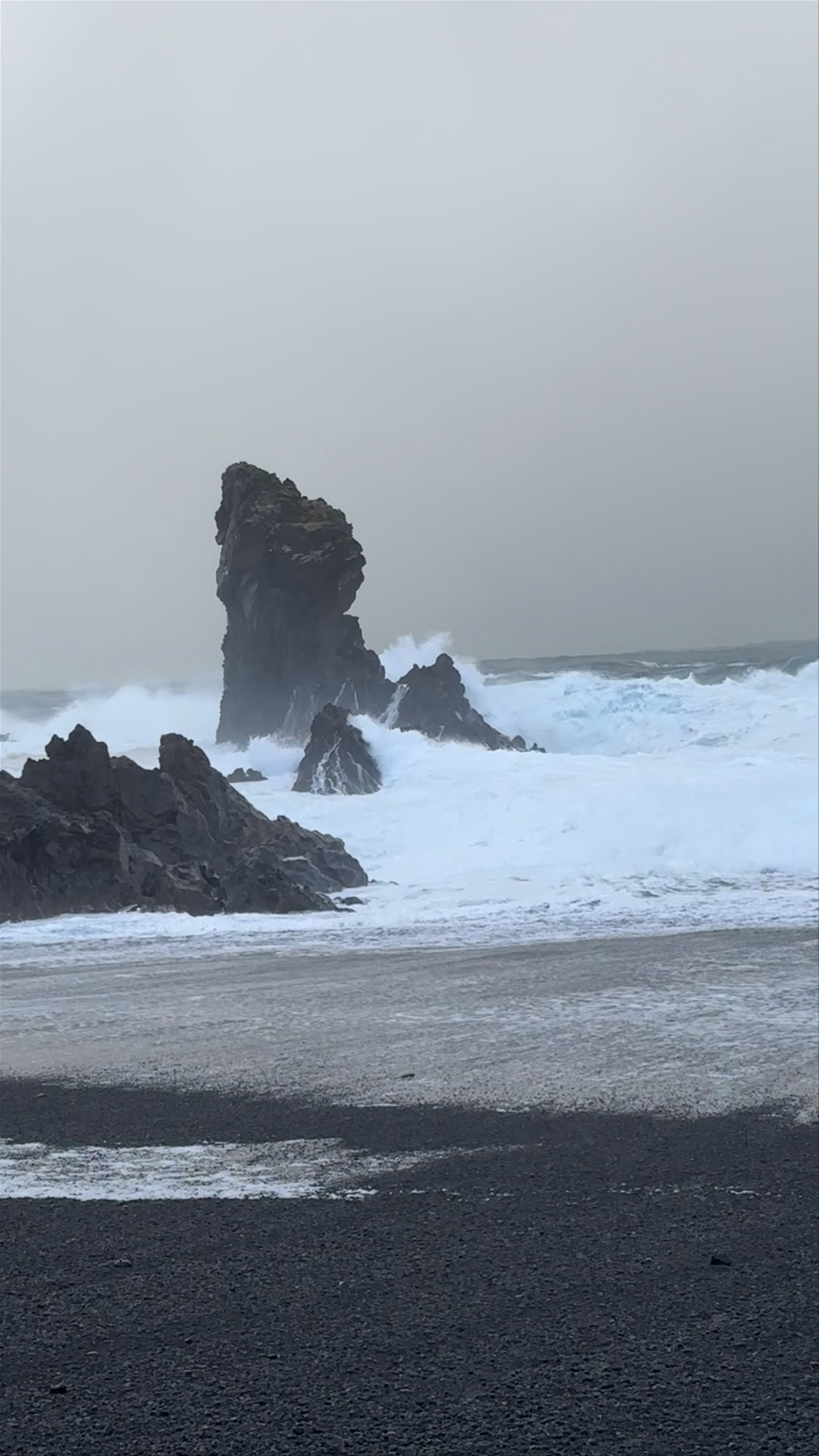 Djúpalónssandur Beach: Untamed Coastal Majesty in Iceland