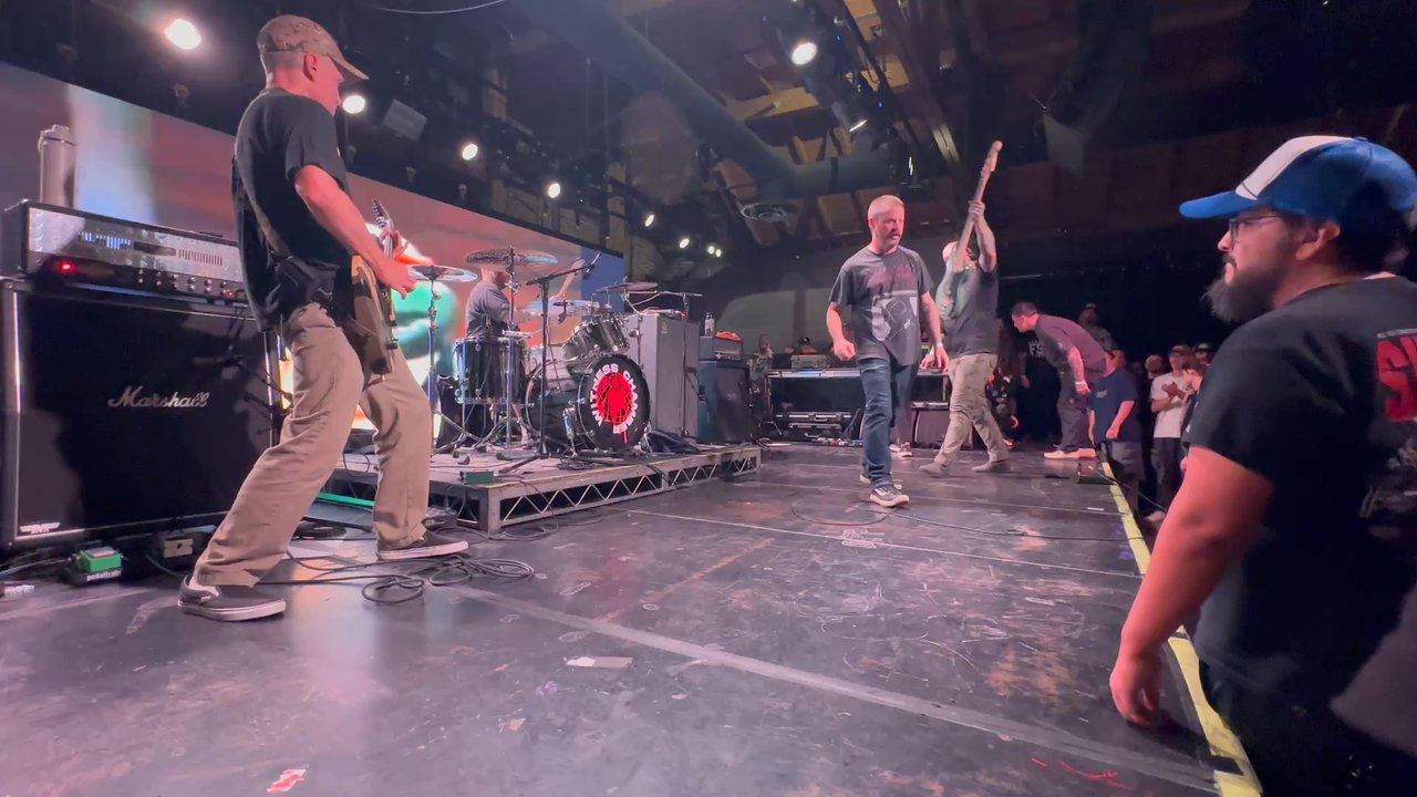 1720 - Throwdown/Beyond Repair  GSMF  This place allows Stage dives - Music Venues Near Me - Los Angeles, California