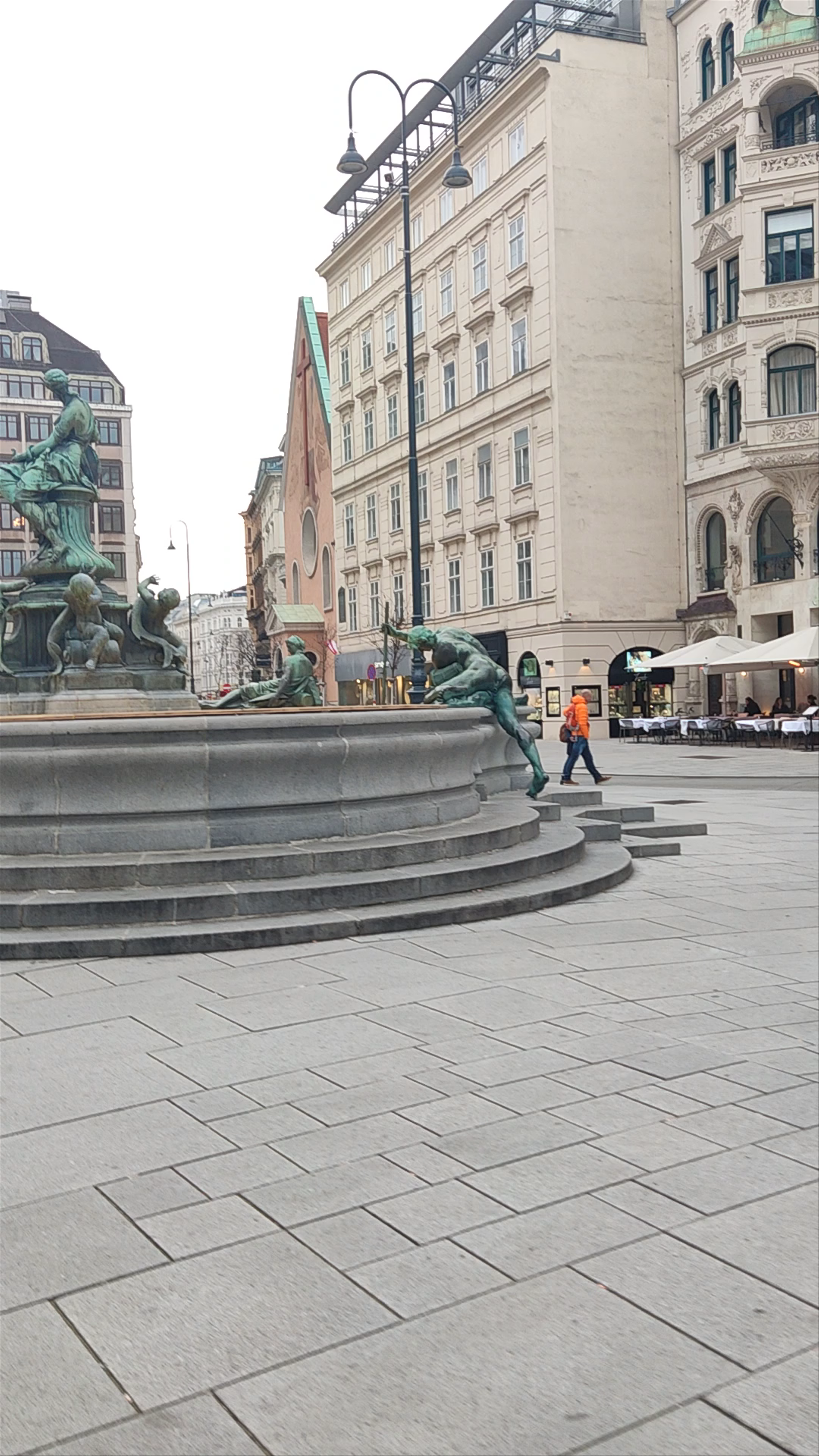 Donnerbrunnen at Neuer Markt: A Historic Fountain and Urban Oasis in Vienna