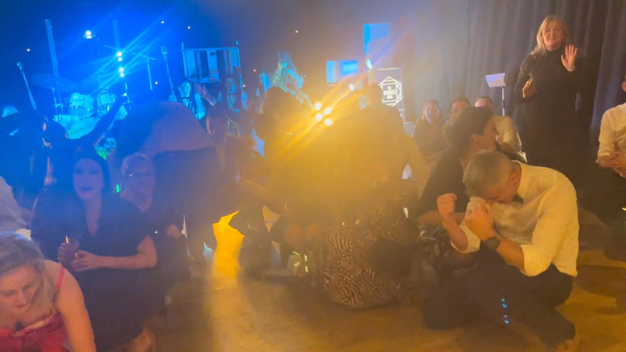 Forever Diamonds - Mr Brightside - video