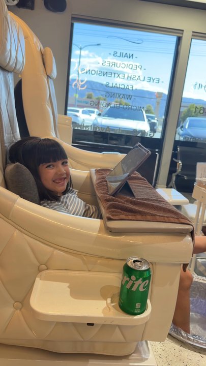 Envious Nail Bar - She's ticklish - Nail Salons Near Me - Lake Elsinore, California