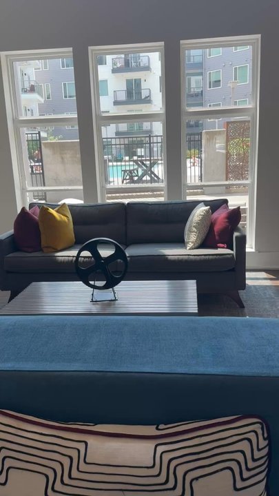 Spoke Apartments - One of the common areas when you first walk in - Apartments Near Me - Atlanta, Georgia