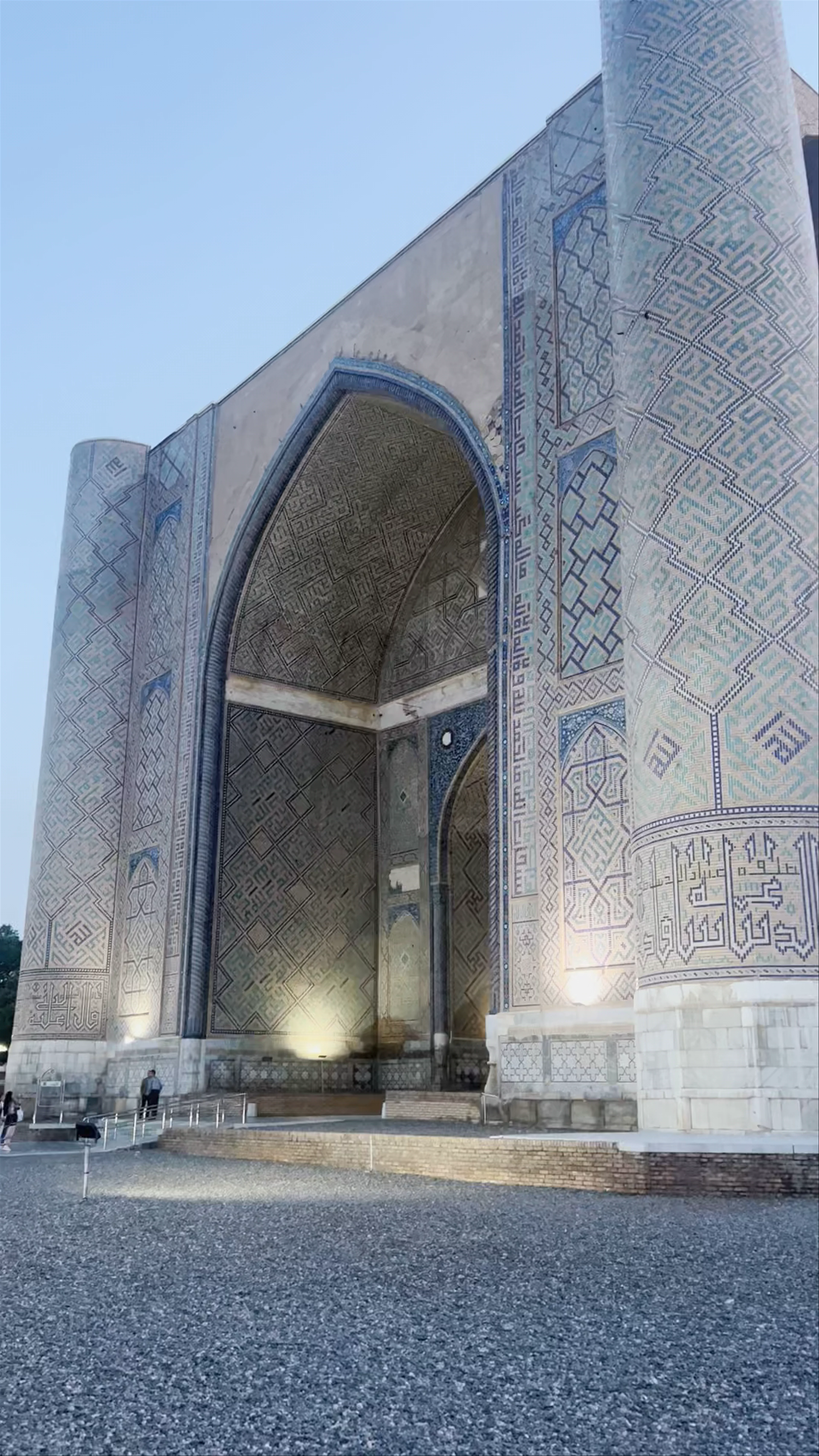 Bibi-Xonum Mosque