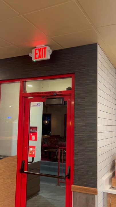 Arby's - I only got two videos. Not much more I can do. Rats are rats and I can't explain it any other way - Fast Food Near Me - Reno, Nevada