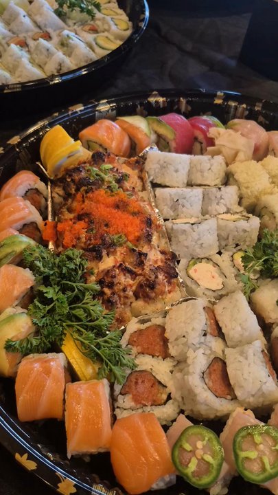 Sushi 101 - Sushi platter - Japanese Near Me - Los Angeles, California