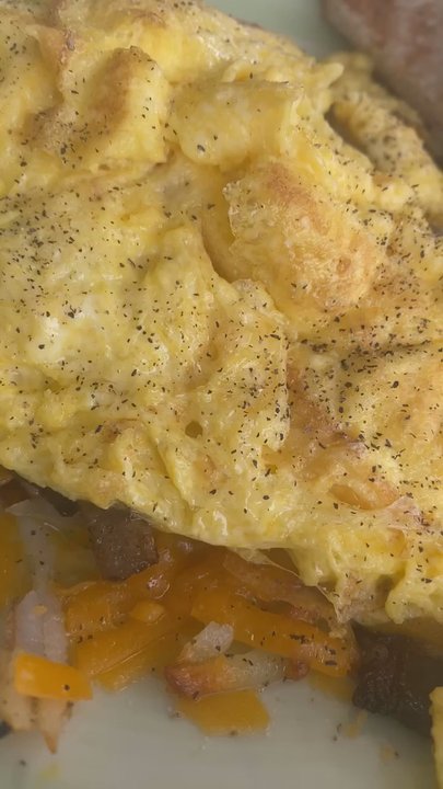 Zisters - Breakfast & Brunch Near Me - Elm Grove, Wisconsin
