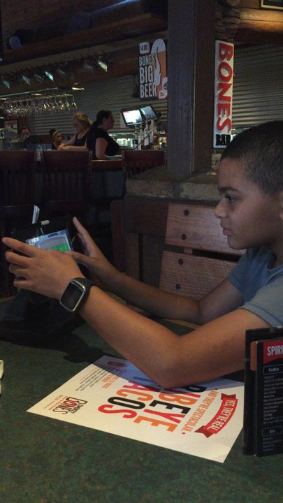 Smokey Bones Tampa - Keeps 'em busy - Barbeque Near Me - Tampa, Florida