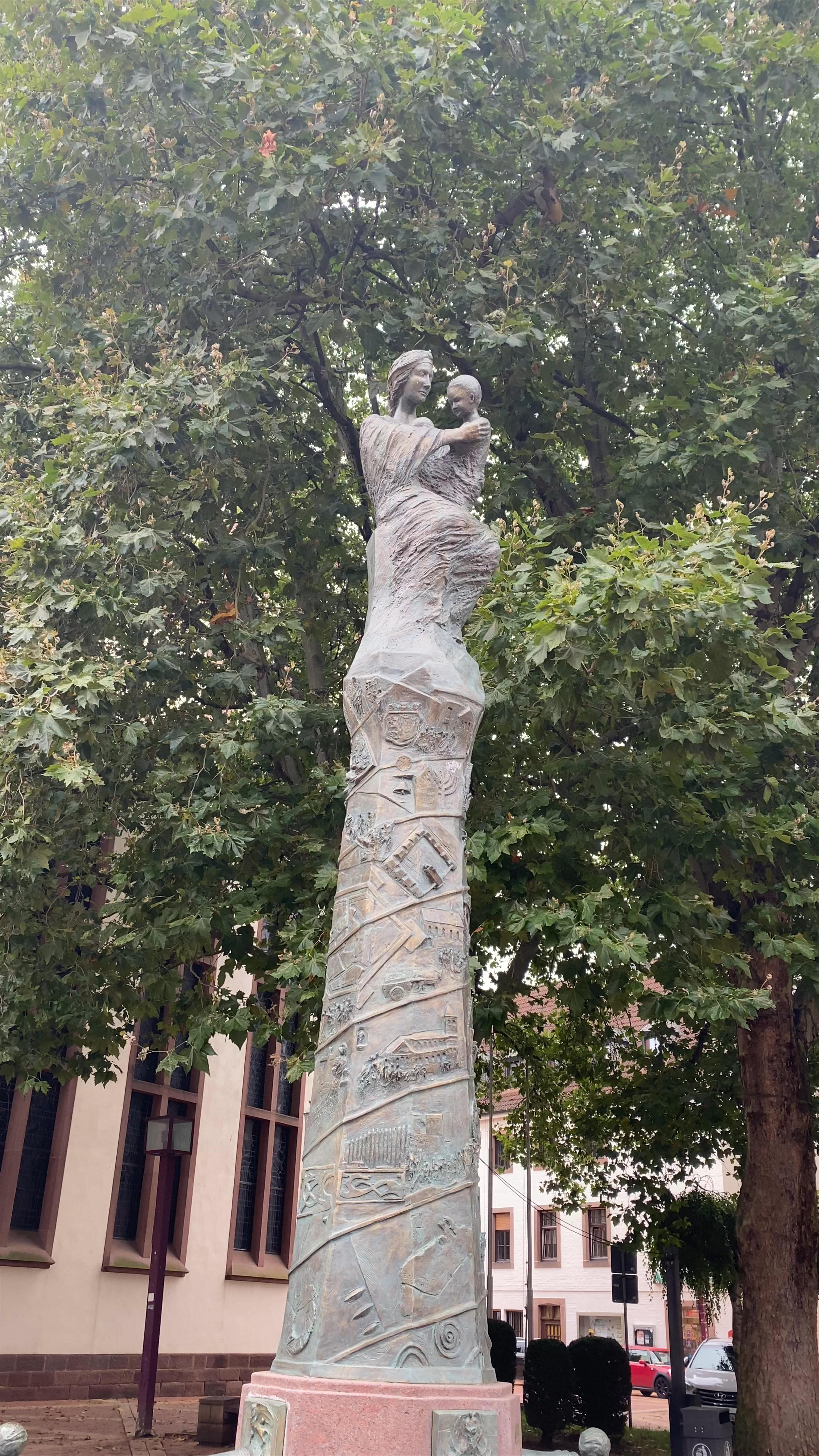 Marienbrunnen Fountain: A Symbol of Nurturing and Heritage in Jülich, Germany