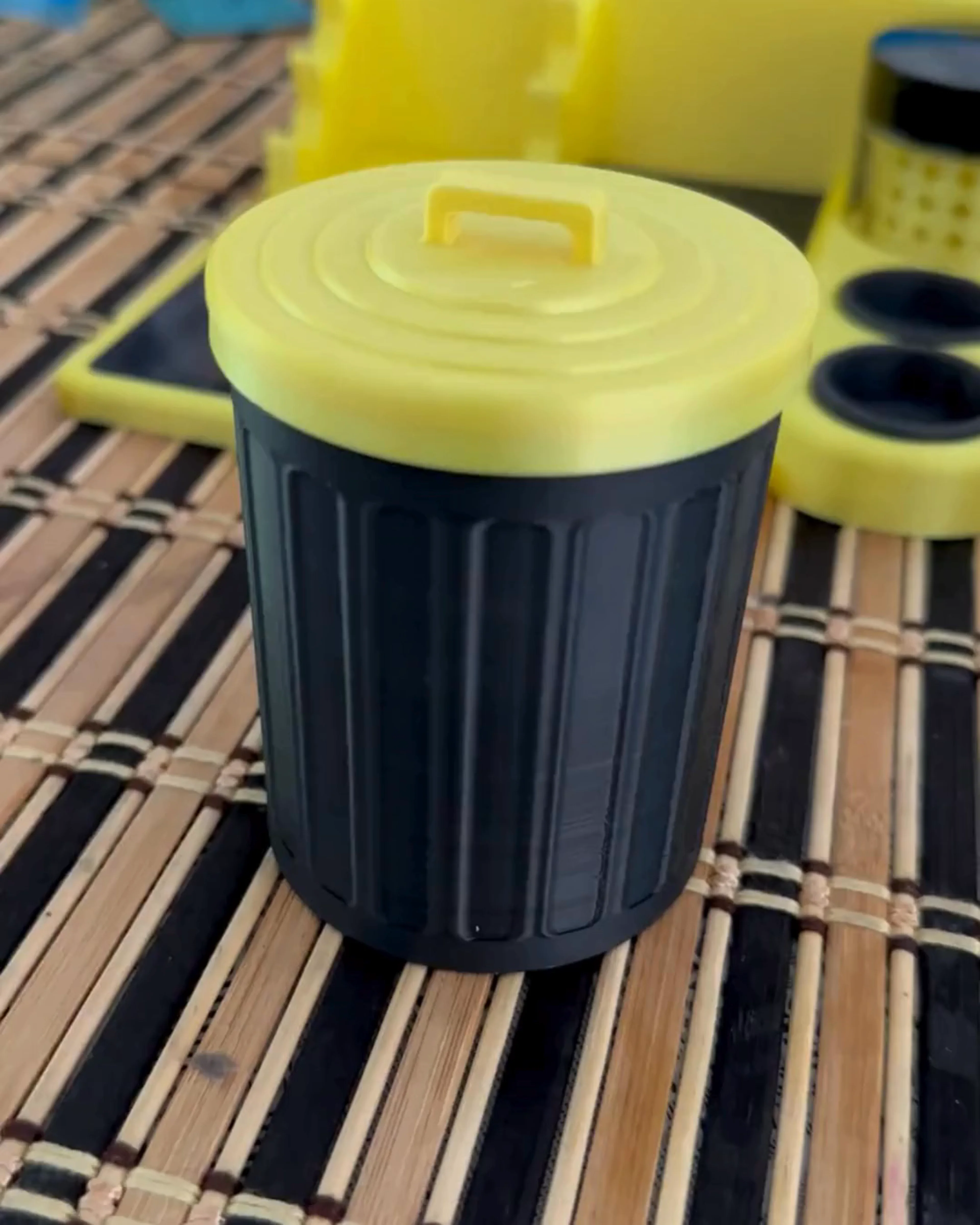 Preview pic of Swab Q tip Mini Trash Can- Cotton Tools Organizer Dab Station Mini Dab Pad Terp Pearl Holder Holder 14mm 10mm Holder Silicone Custom Color