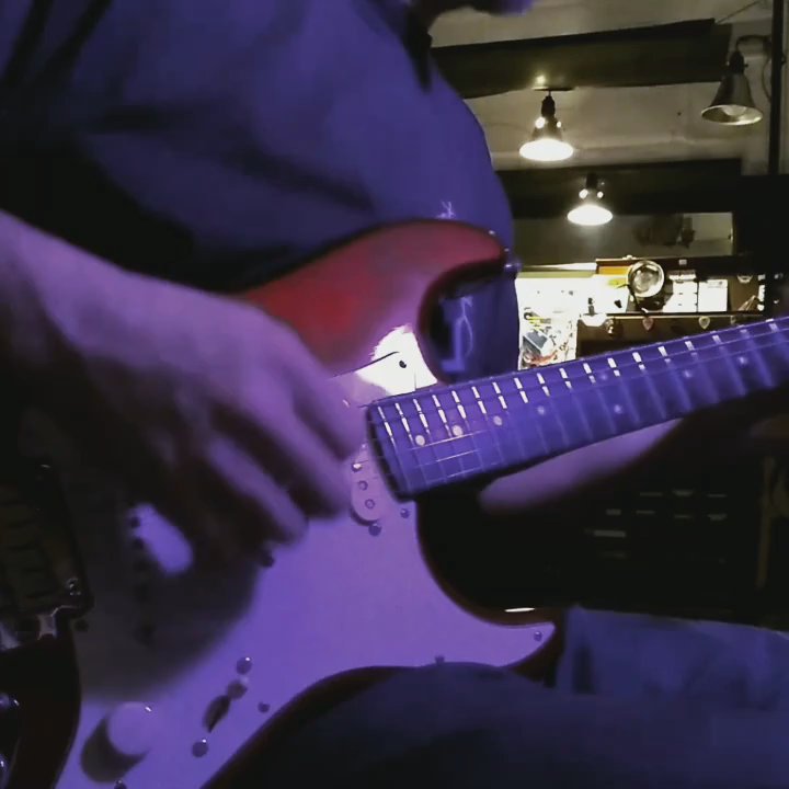 Marzz Guitarzz - Testing the setup - Guitar Stores Near Me - Pasadena, California