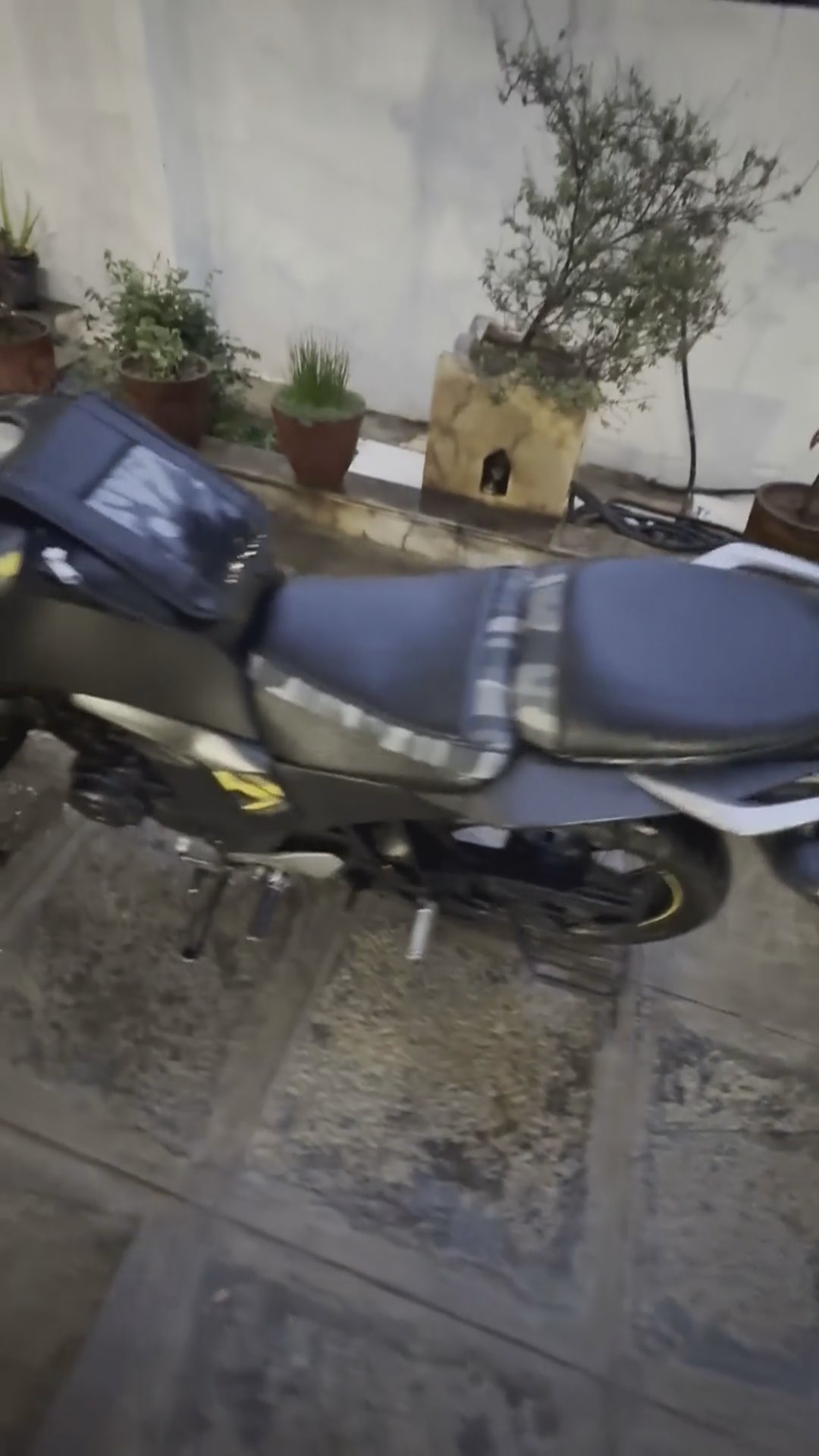 Walk-around video thumbnail